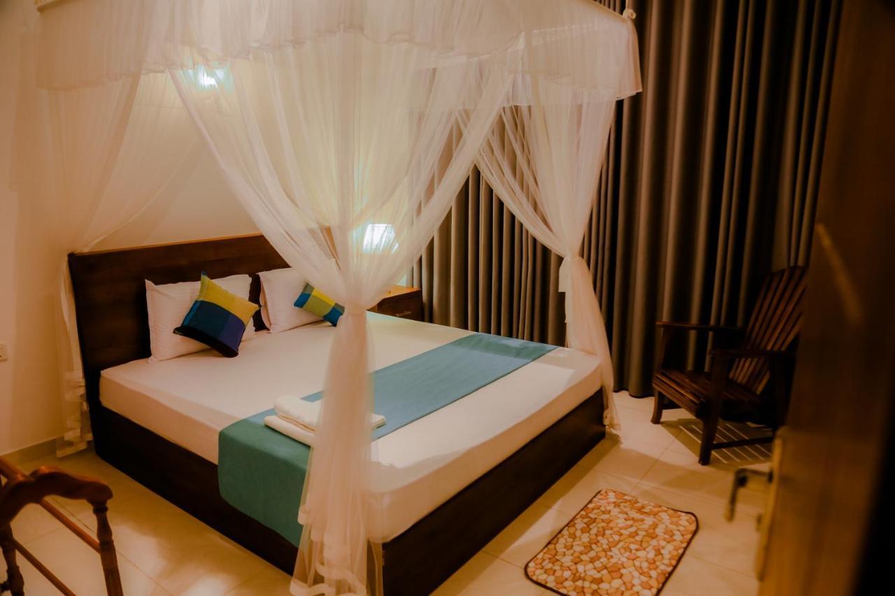 Shanora Beach Mirissa Exterior foto